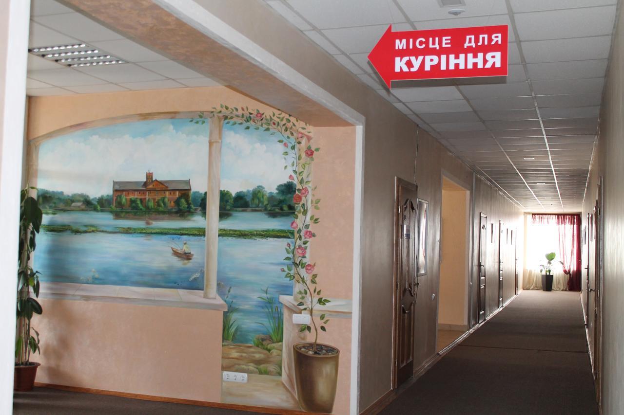 Hotel Sluch Starokostyantyniv Exterior photo